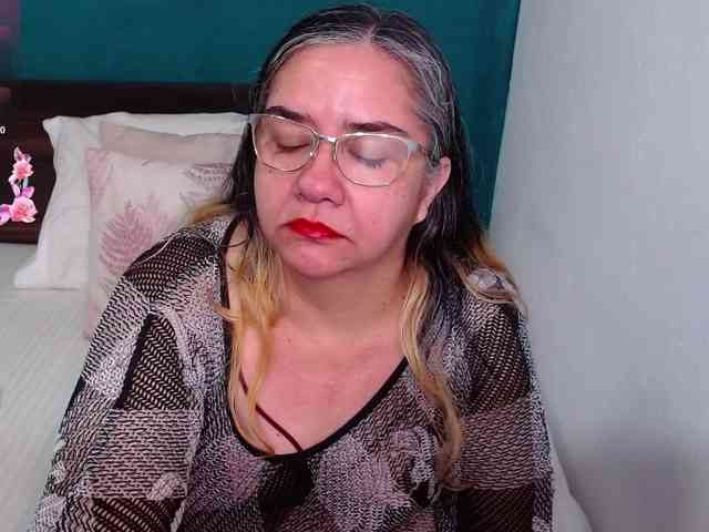 scarlett-dubois webcam