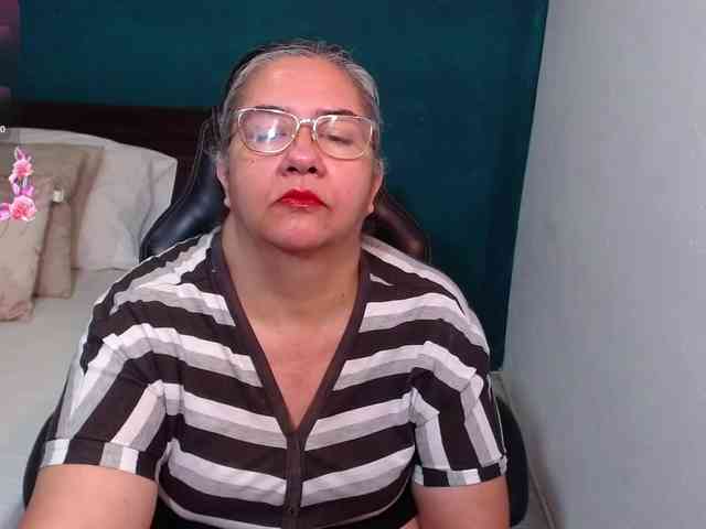 scarlett-dubois webcam