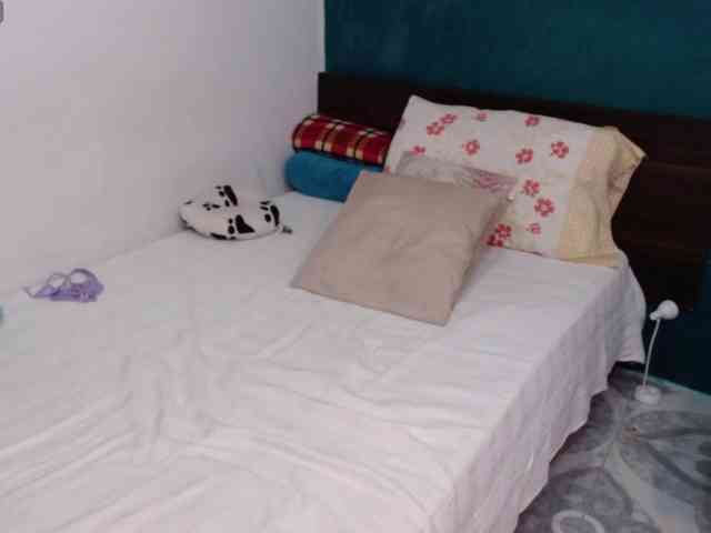 scarlett-dubois webcam