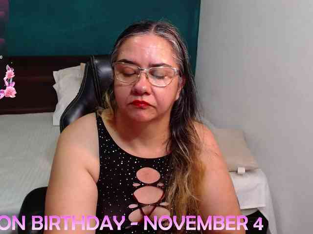 scarlett-dubois webcam