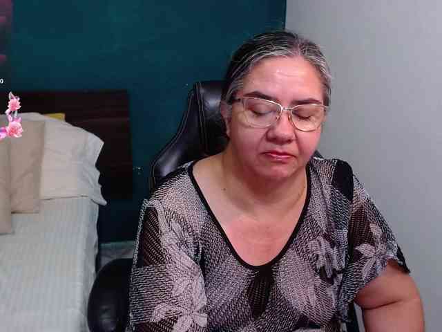 scarlett-dubois webcam