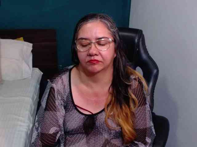 scarlett-dubois webcam