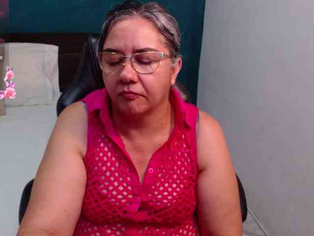 scarlett-dubois webcam