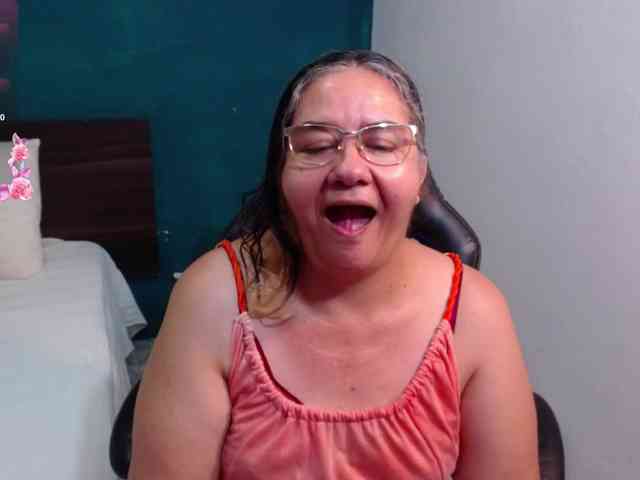 scarlett-dubois webcam