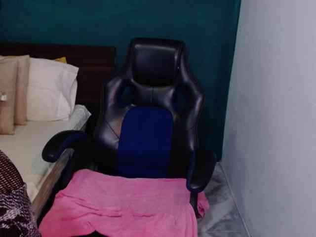 scarlett-dubois webcam