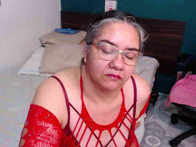 scarlett-dubois webcam