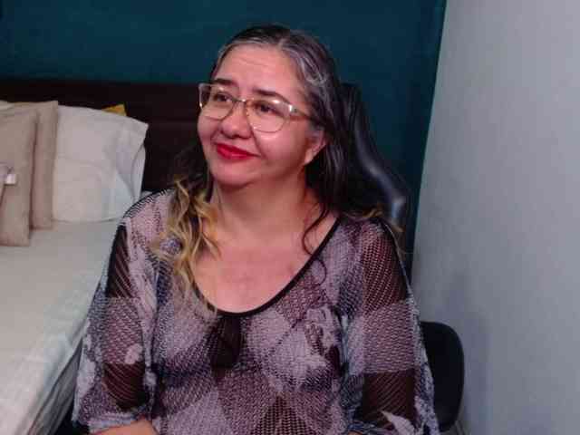 scarlett-dubois webcam