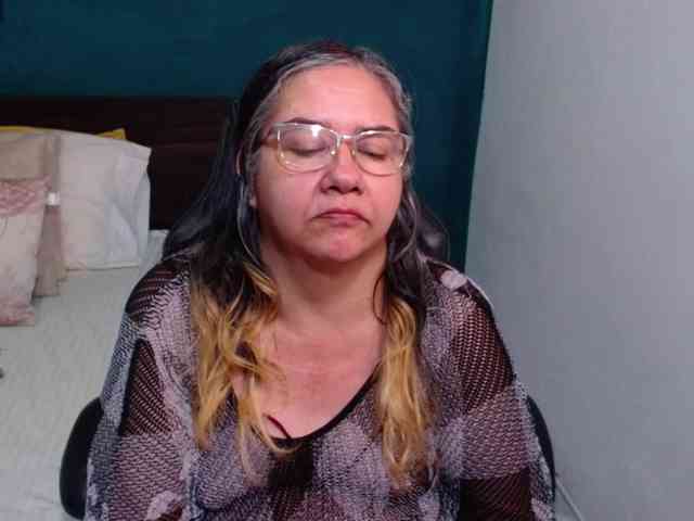 scarlett-dubois webcam