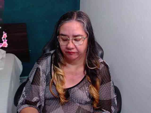 scarlett-dubois webcam