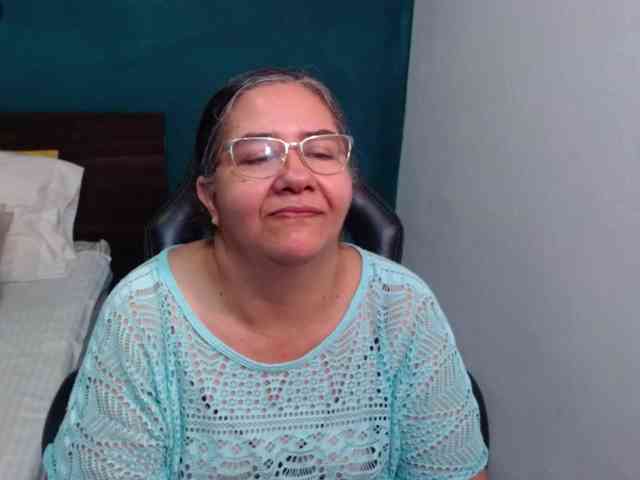 scarlett-dubois webcam