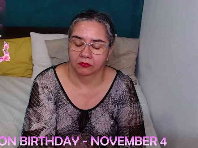 scarlett-dubois webcam