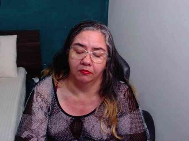 scarlett-dubois webcam