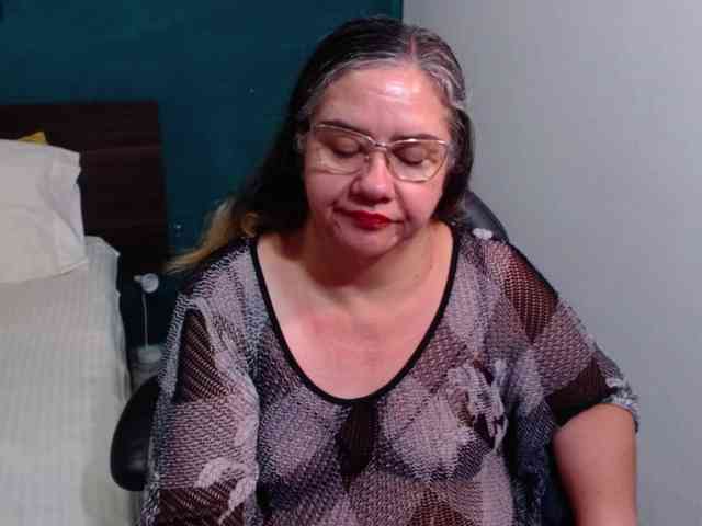 scarlett-dubois webcam