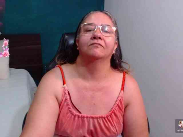 scarlett-dubois webcam