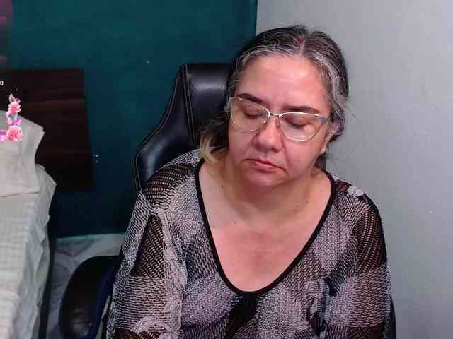 scarlett-dubois scarlett-dubois