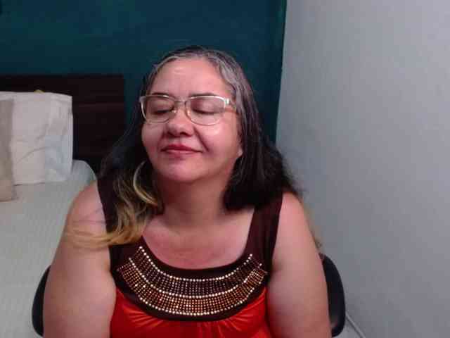 scarlett-dubois webcam