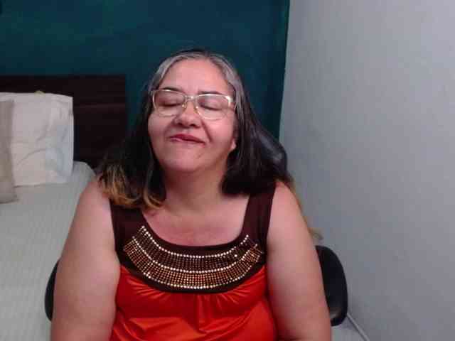 scarlett-dubois webcam