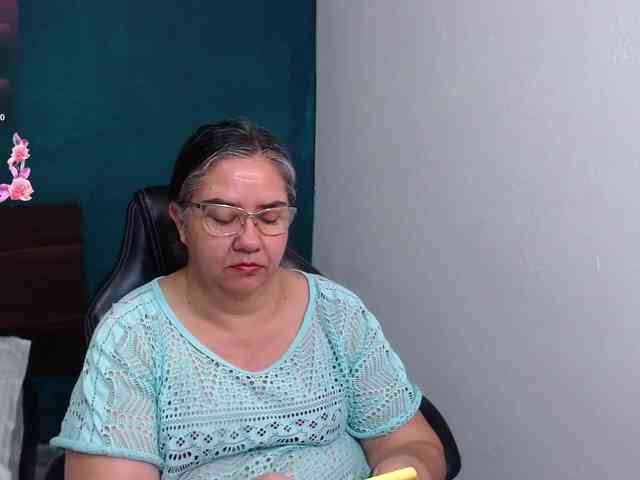 scarlett-dubois webcam