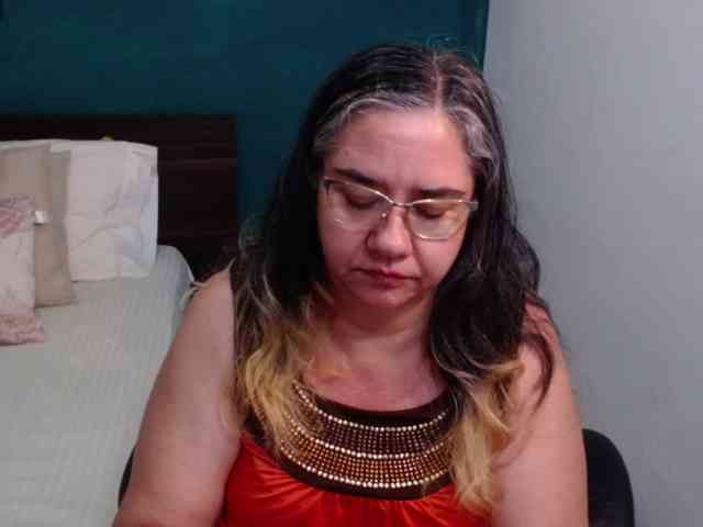 scarlett-dubois webcam