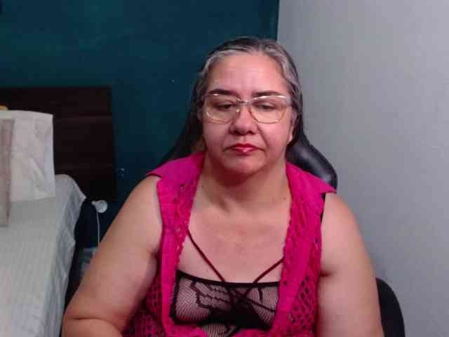 scarlett-dubois webcam