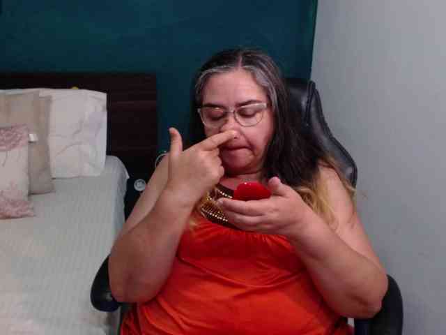 scarlett-dubois webcam