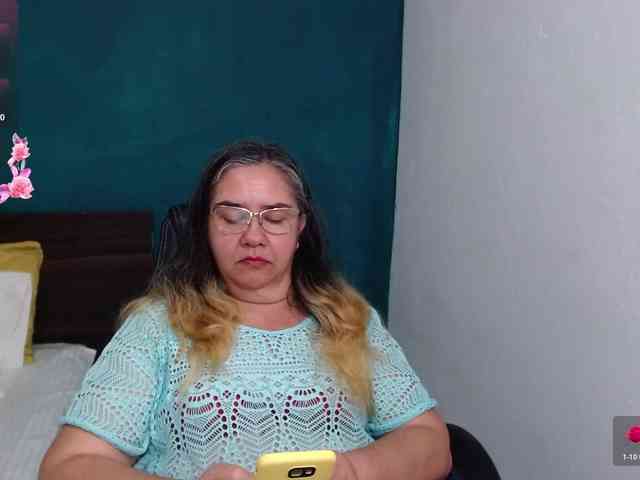 scarlett-dubois scarlett-dubois