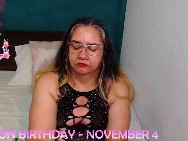 scarlett-dubois webcam