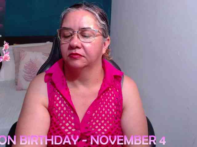 scarlett-dubois webcam