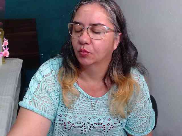 scarlett-dubois webcam