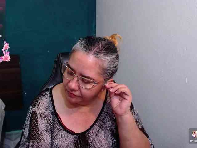 scarlett-dubois scarlett-dubois