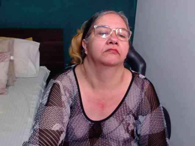 scarlett-dubois webcam