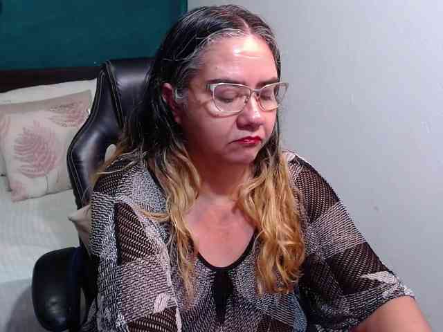 scarlett-dubois webcam