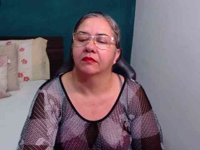 scarlett-dubois webcam