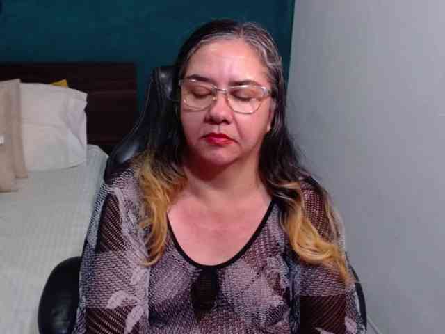 scarlett-dubois webcam