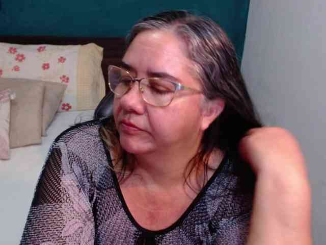 scarlett-dubois webcam