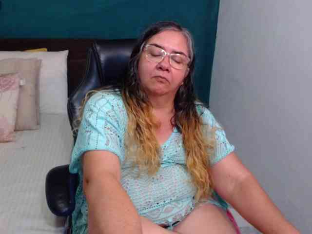 scarlett-dubois webcam