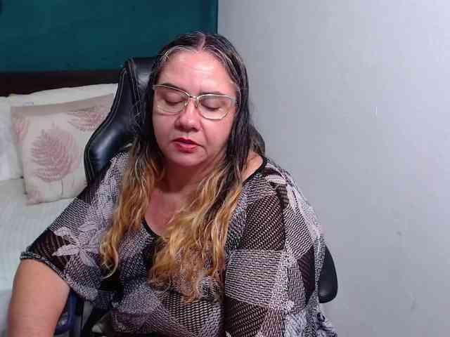 scarlett-dubois webcam