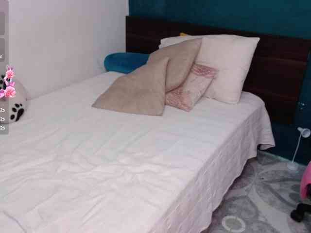 scarlett-dubois webcam