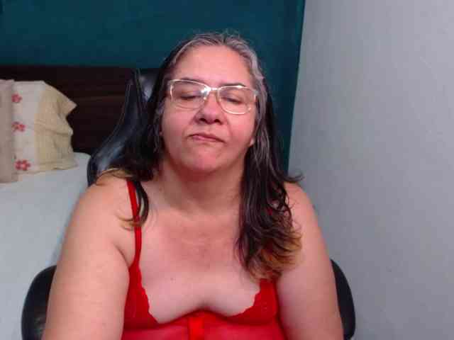 scarlett-dubois webcam