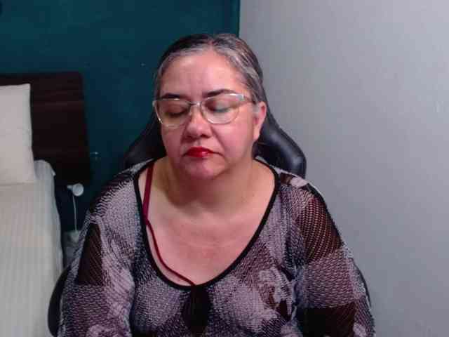 scarlett-dubois webcam