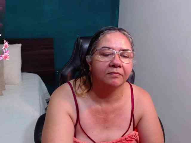 scarlett-dubois webcam