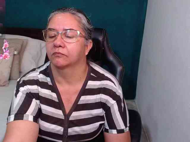 scarlett-dubois webcam