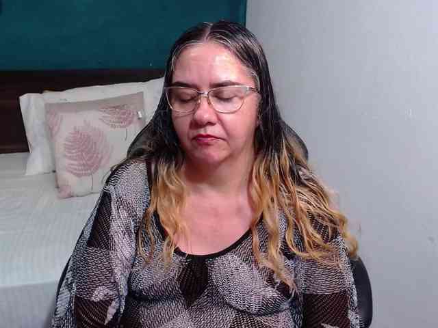 scarlett-dubois webcam
