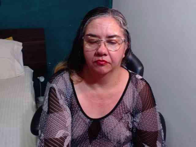 scarlett-dubois webcam