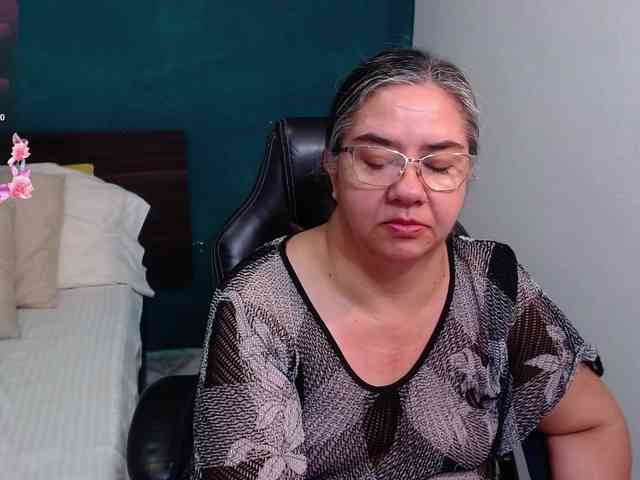 scarlett-dubois webcam