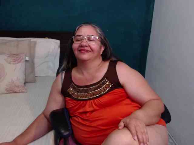 scarlett-dubois webcam