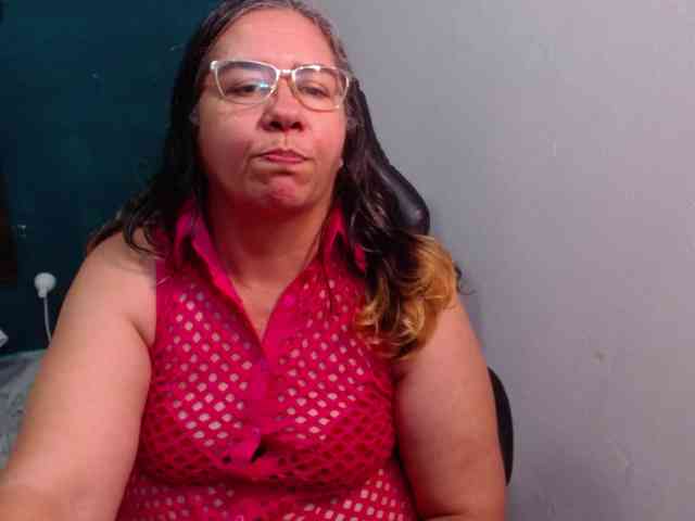 scarlett-dubois webcam