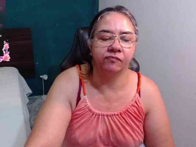 scarlett-dubois webcam