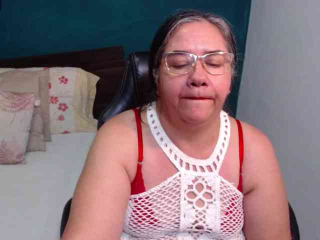 scarlett-dubois Live Webcam on BongaCams