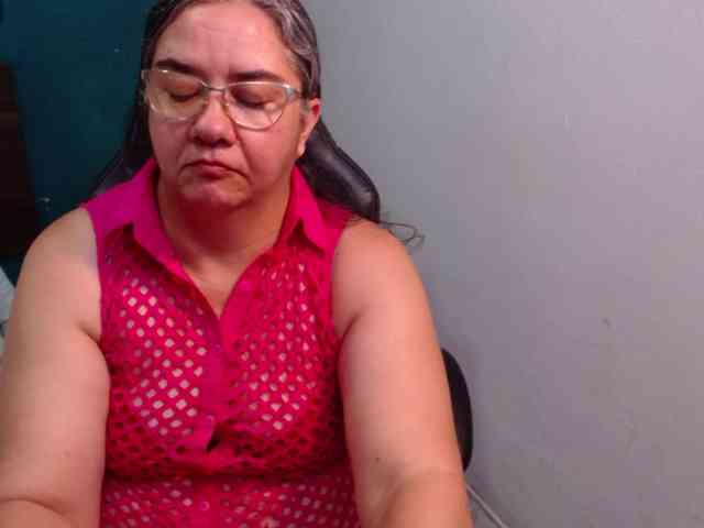 scarlett-dubois webcam